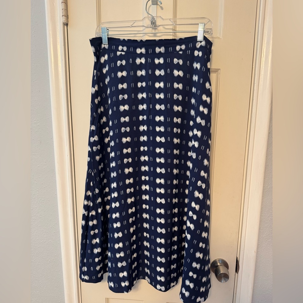 Ann Taylor Navy and White A-Line Skirt